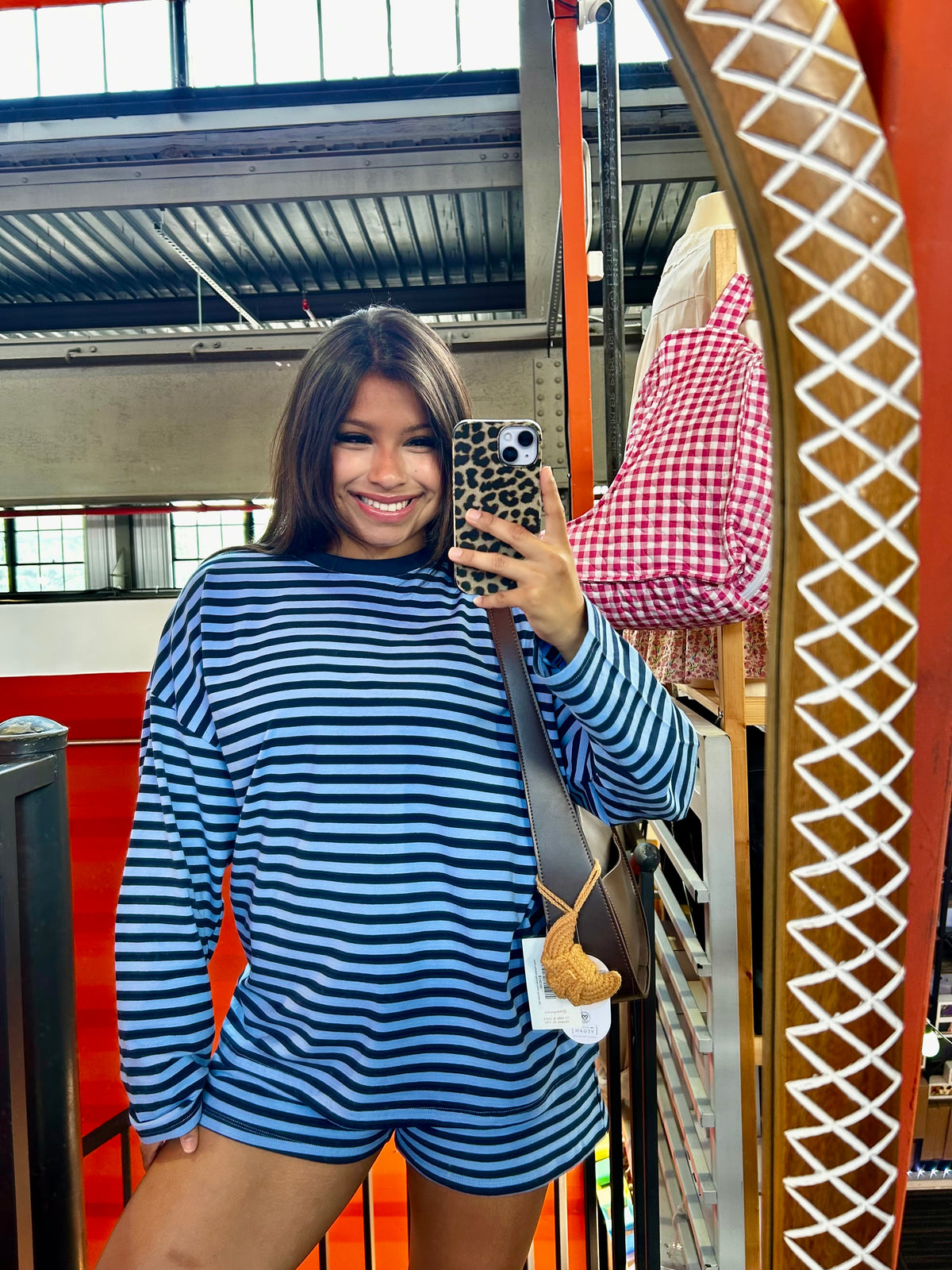 blue/ navy stripped top