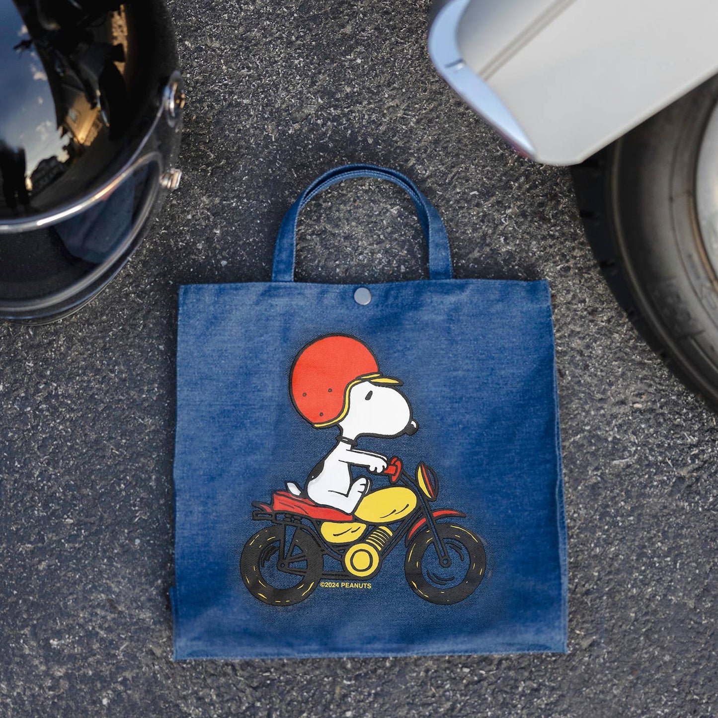 Snoopy Easy Rider tote
