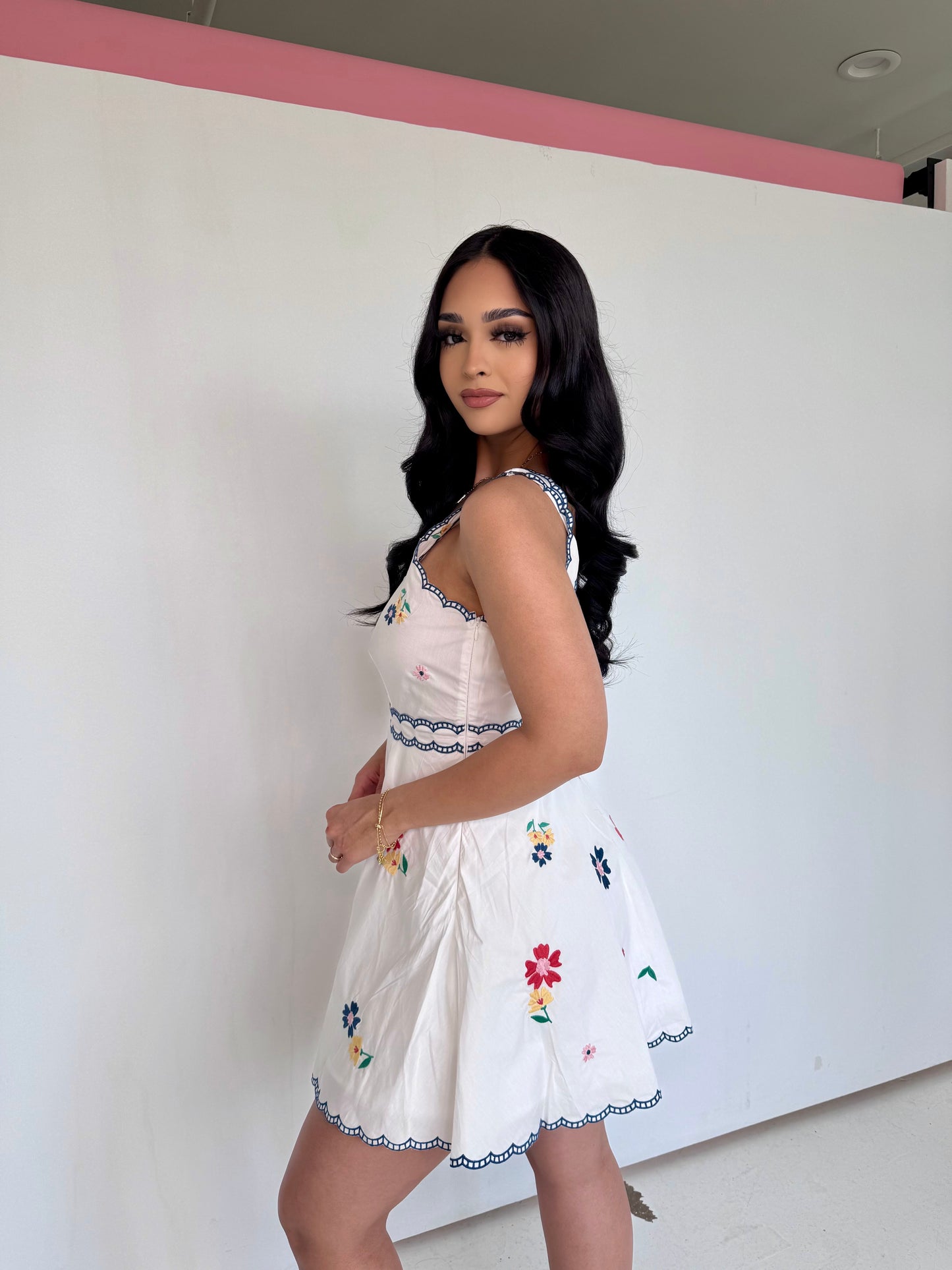 Florecitas bonitas embroidered dress