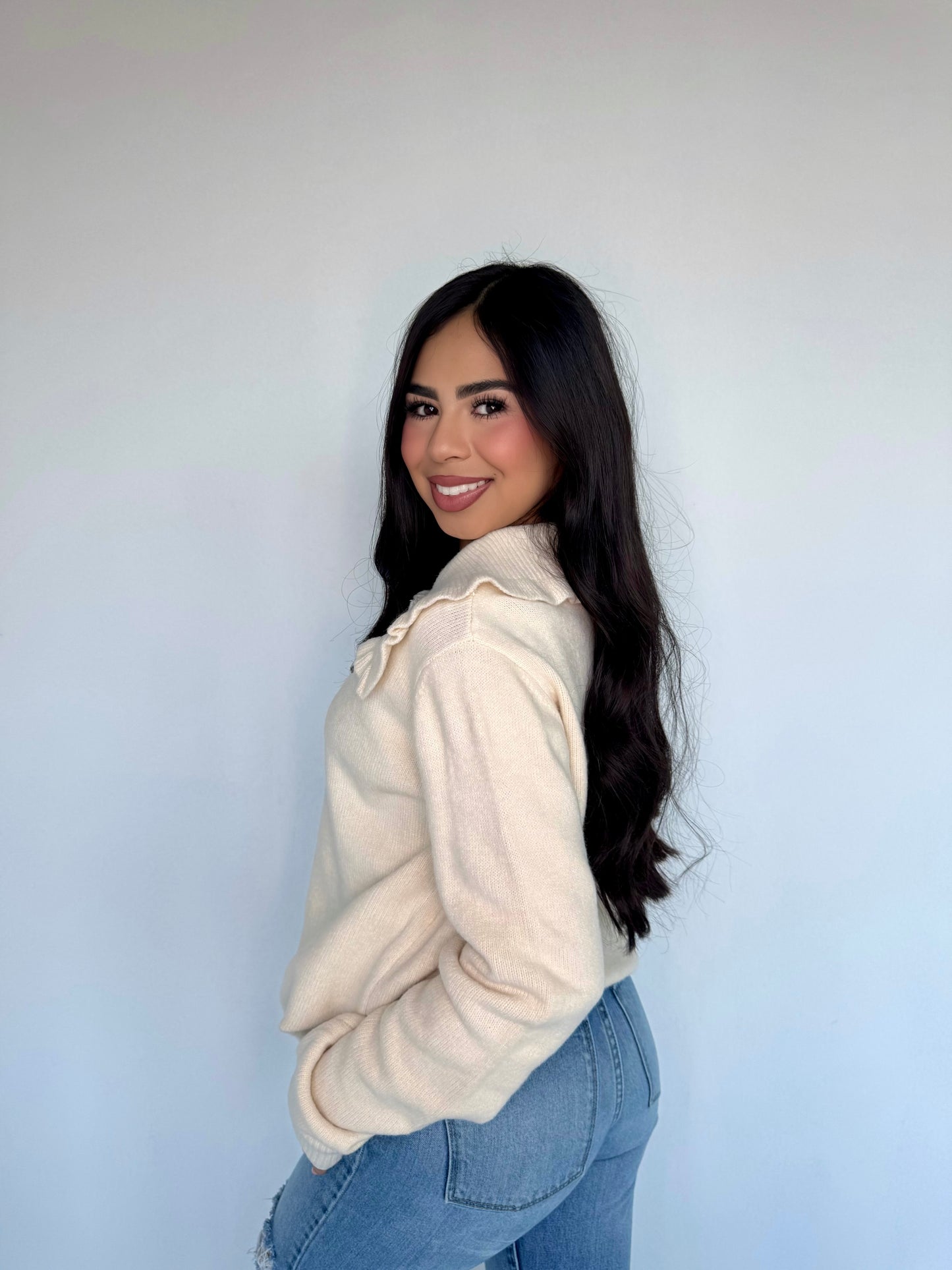 Ivonne ivory colar sweater