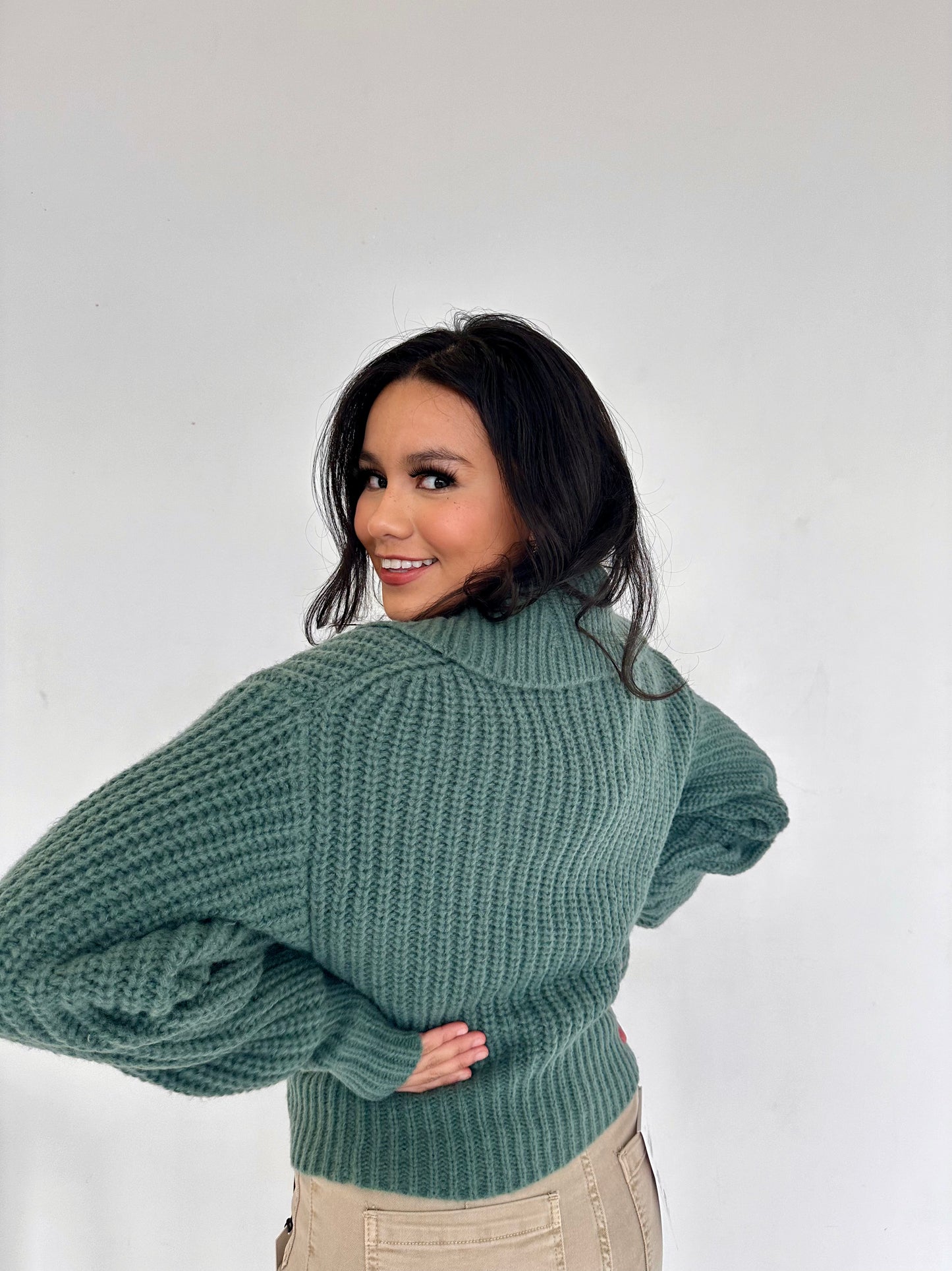 aliana sweater