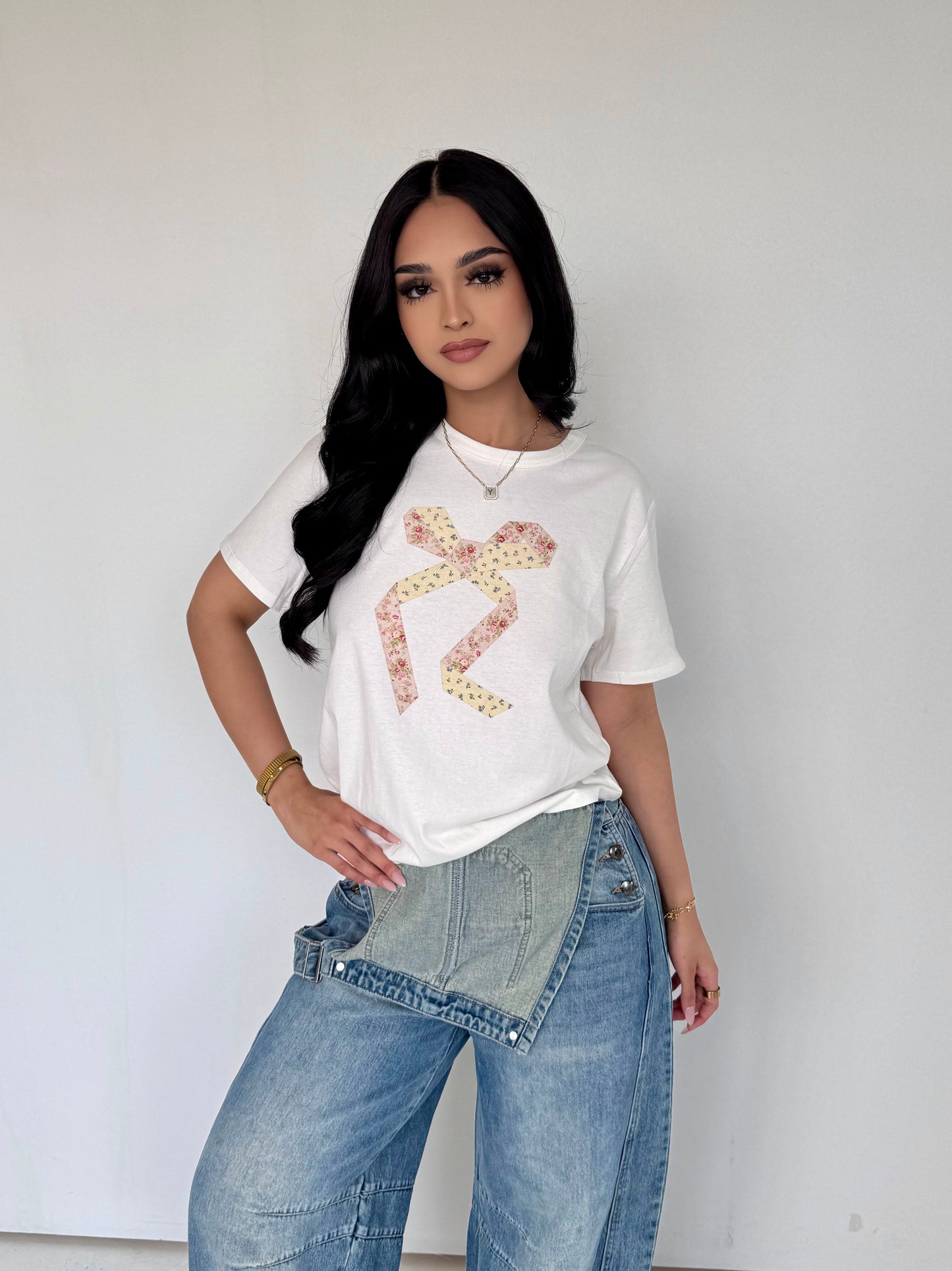 Ivory bow patch tee