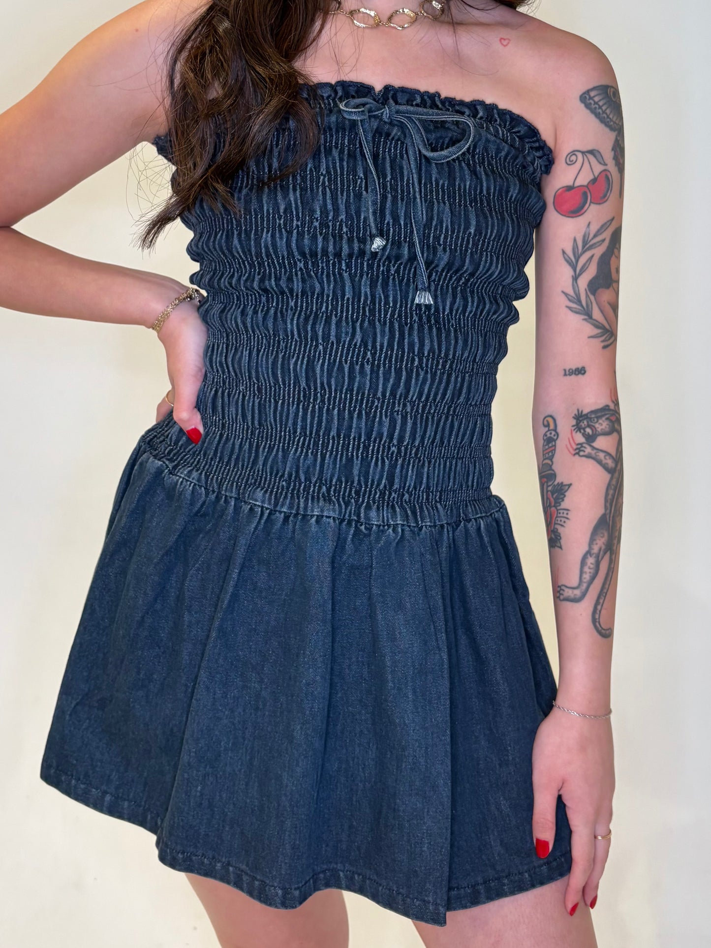 Smocking denim tube dress