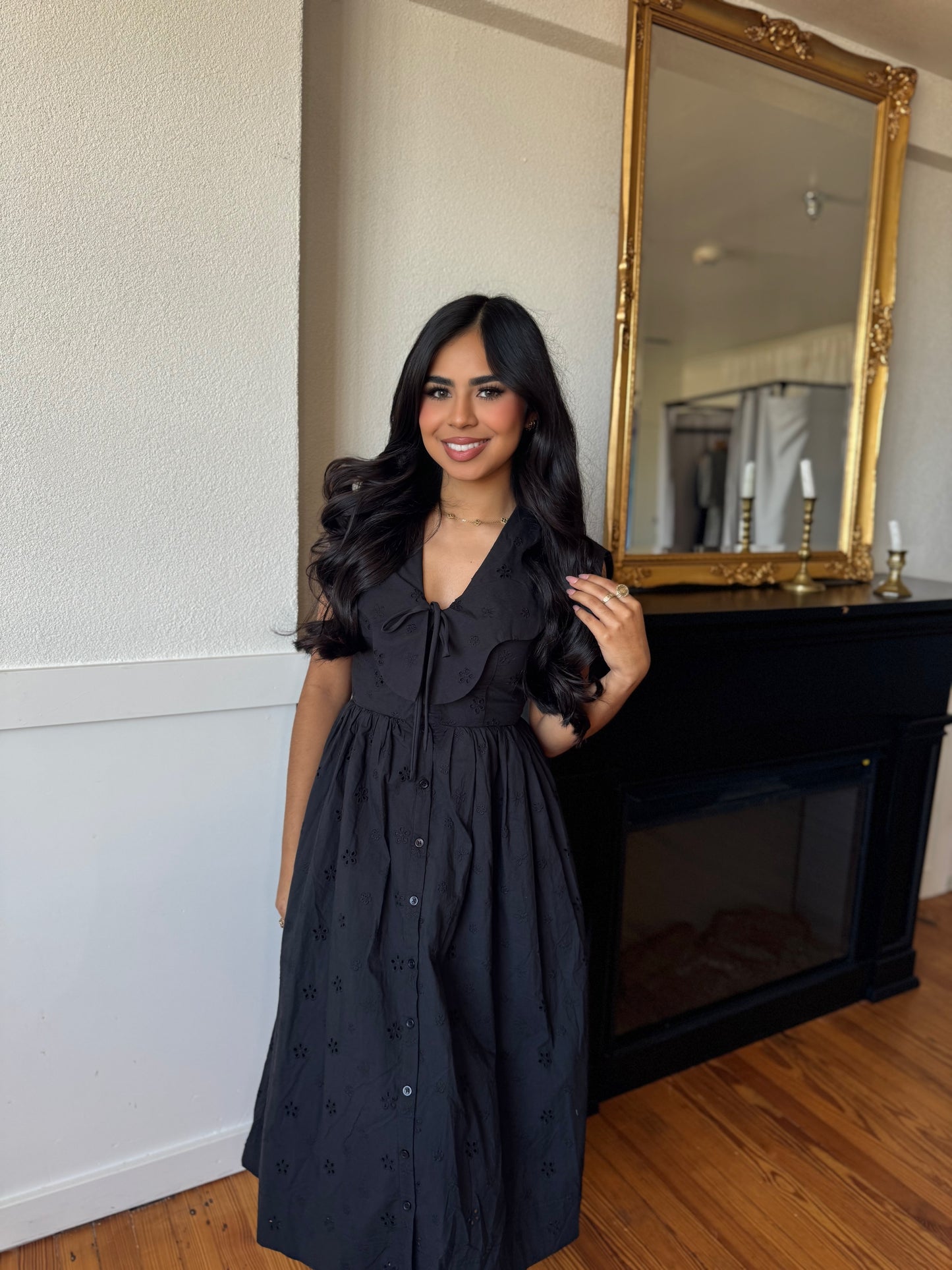 Scallop collar midi dress