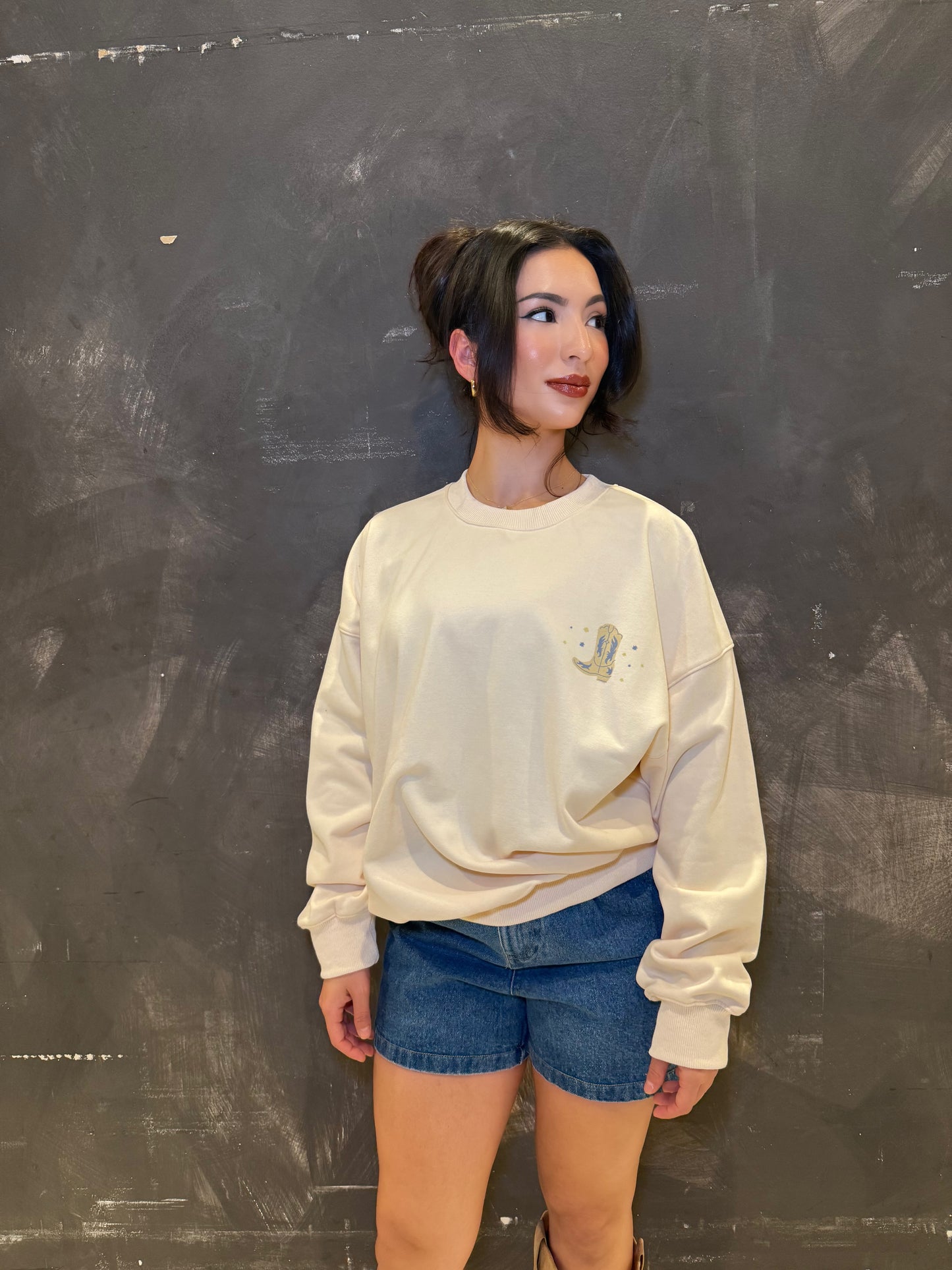 Take me to the rodeo crew neck