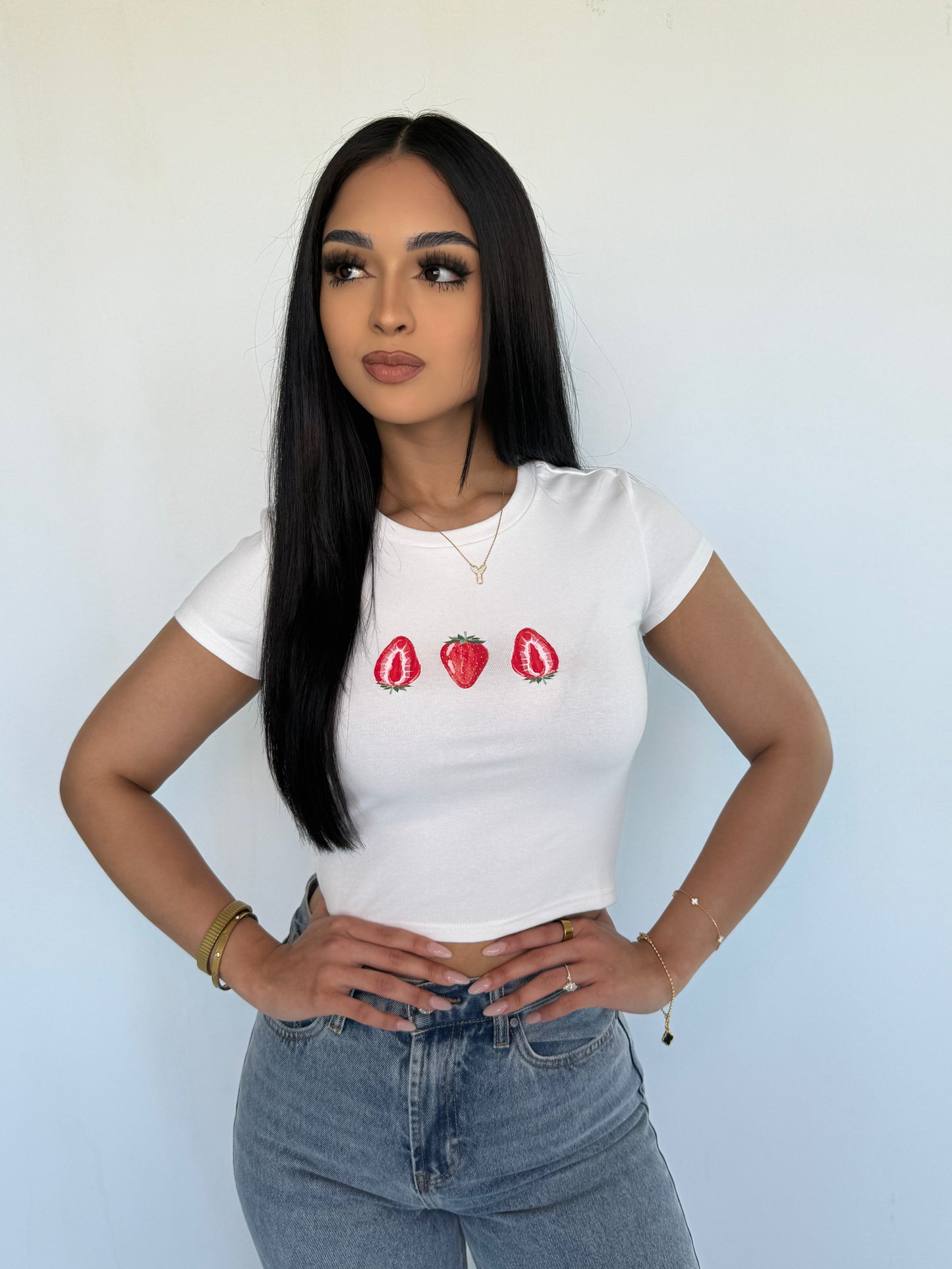 Strawberry baby tee -white