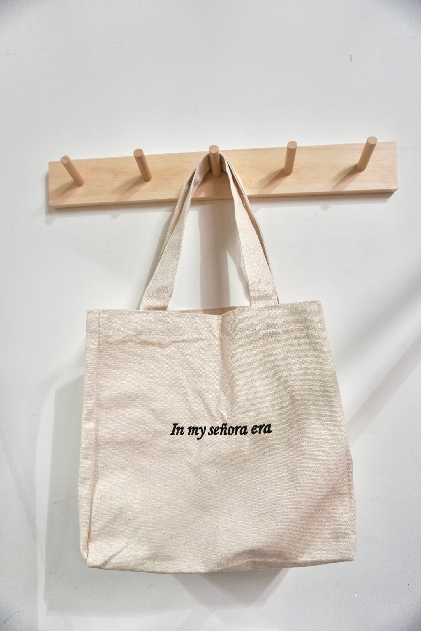 señora era vintage tote