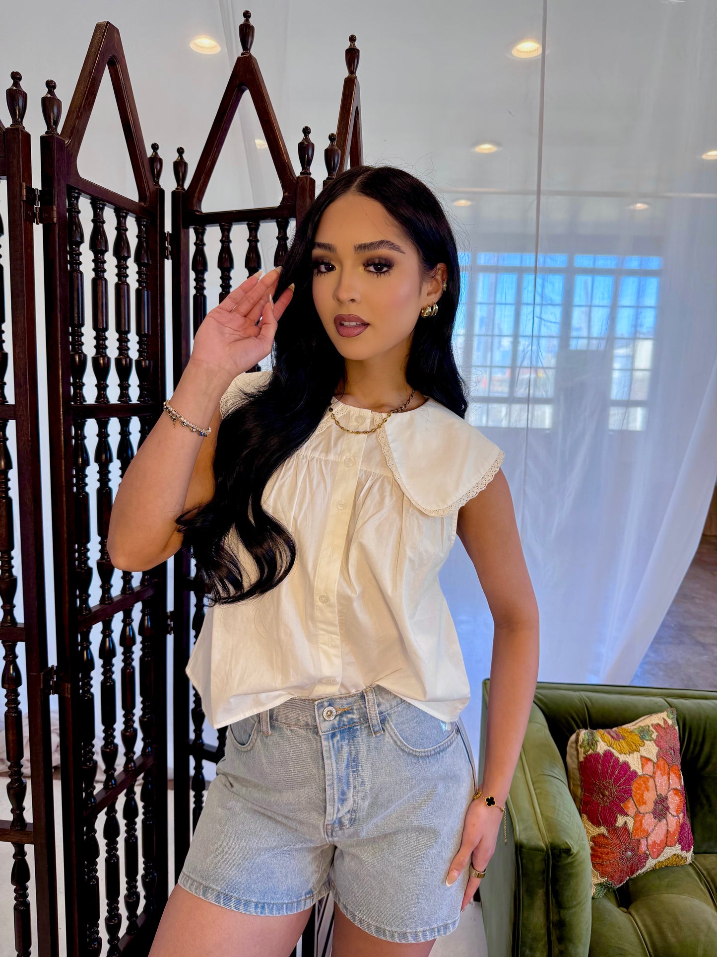 Babydoll collared top- off white