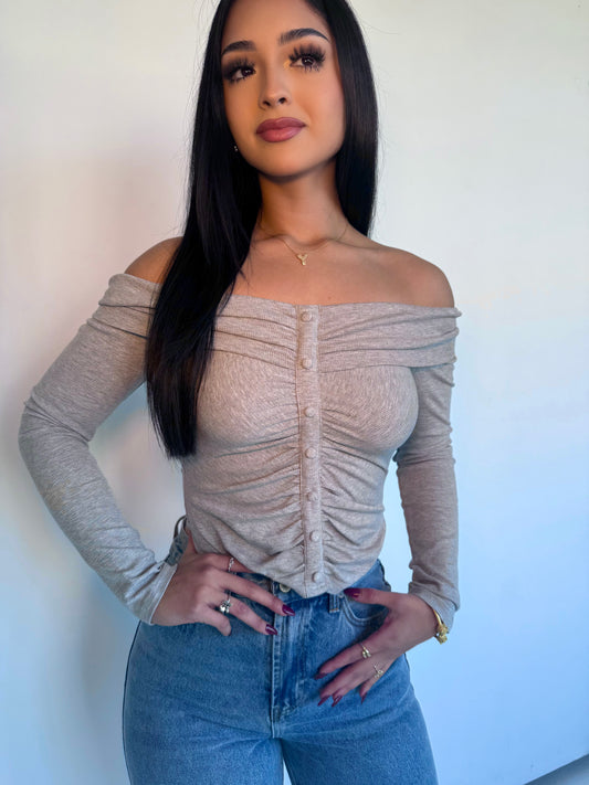 Date night gray top
