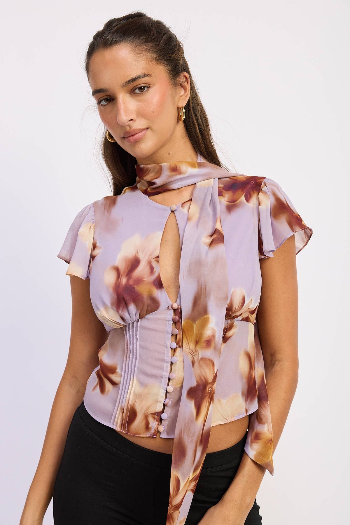 FLUTTER SLEEVE BUTTON FRONT SCARF BLOUSE