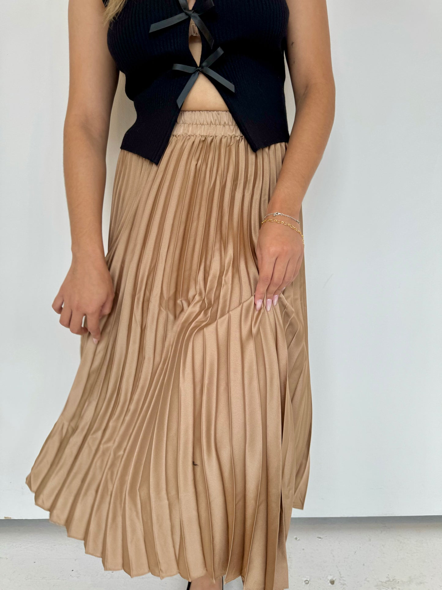 Elenor pleated silk skirt