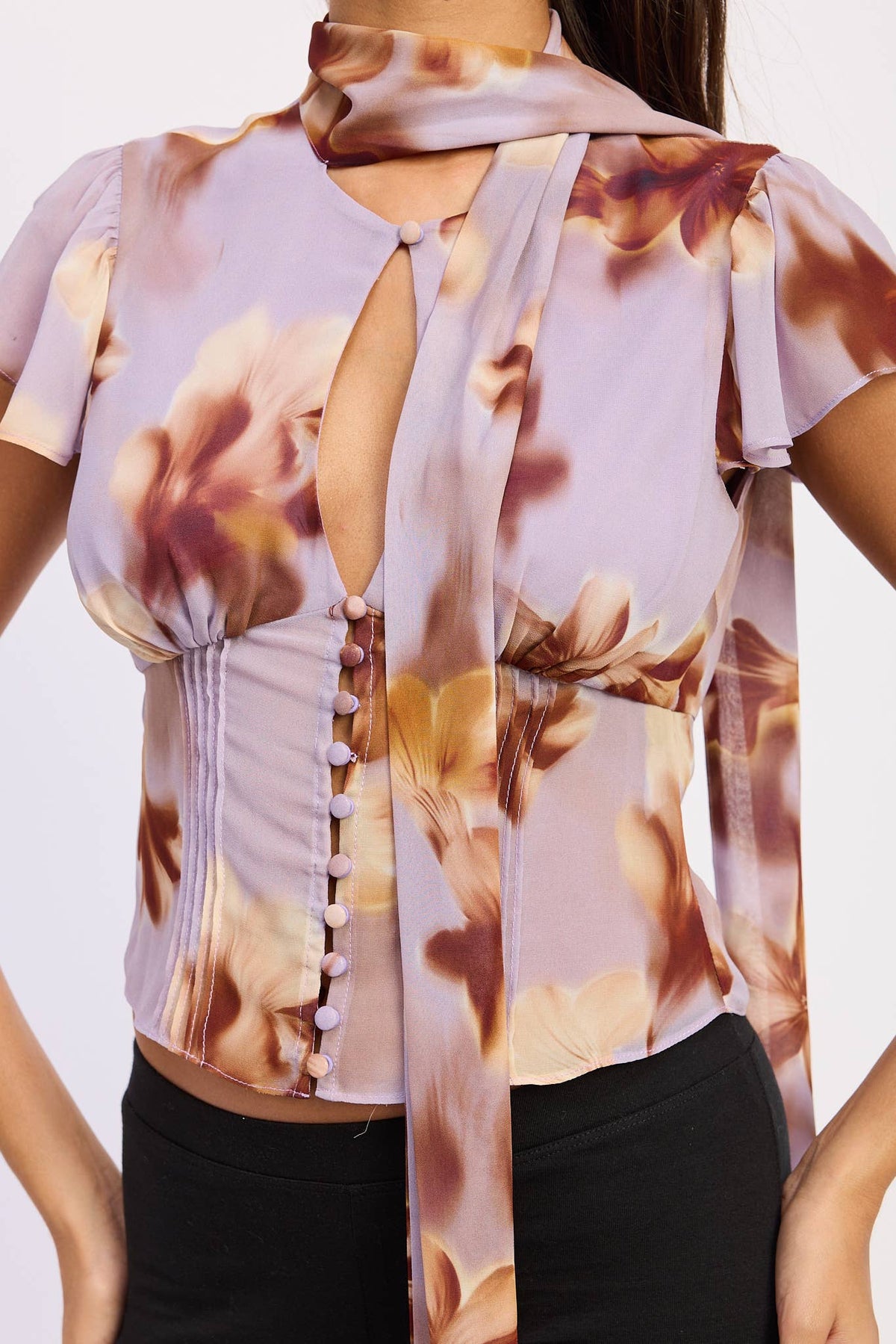 FLUTTER SLEEVE BUTTON FRONT SCARF BLOUSE
