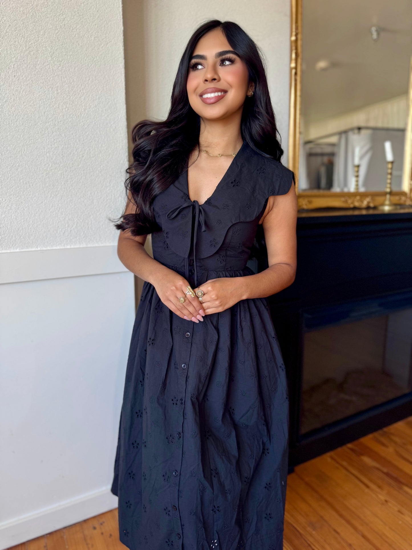 Scallop collar midi dress