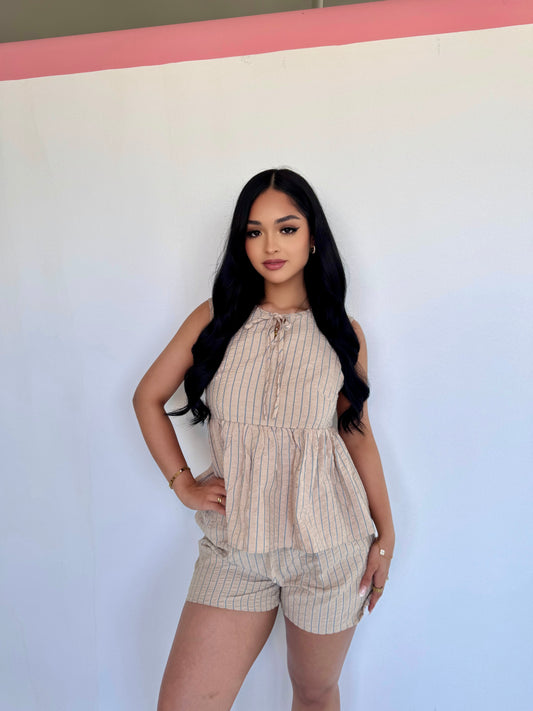 Tan striped set  top