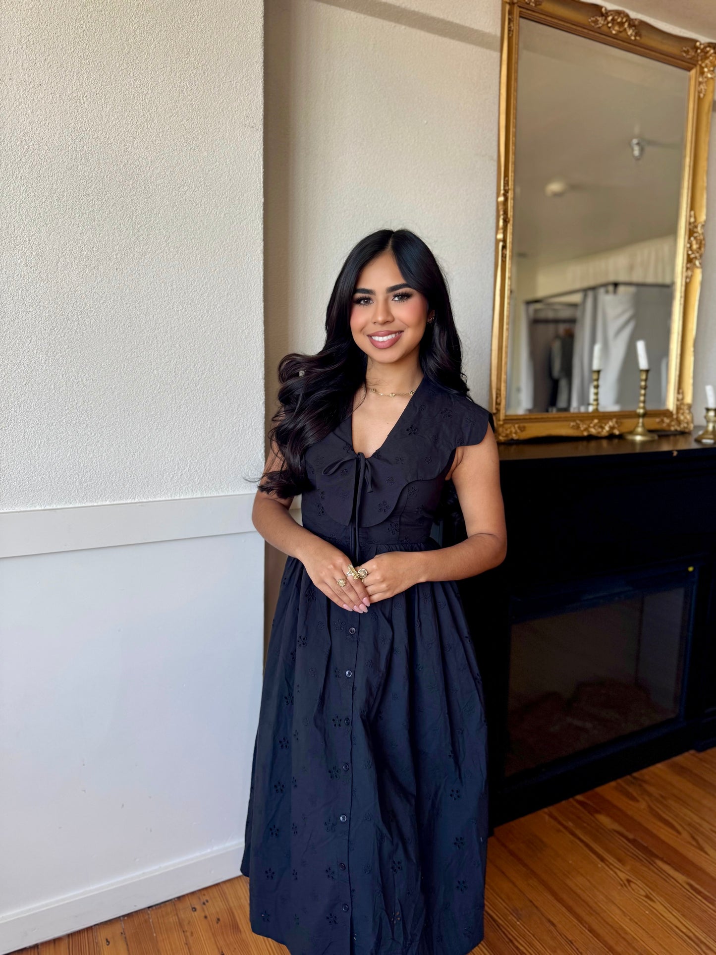 Scallop collar midi dress