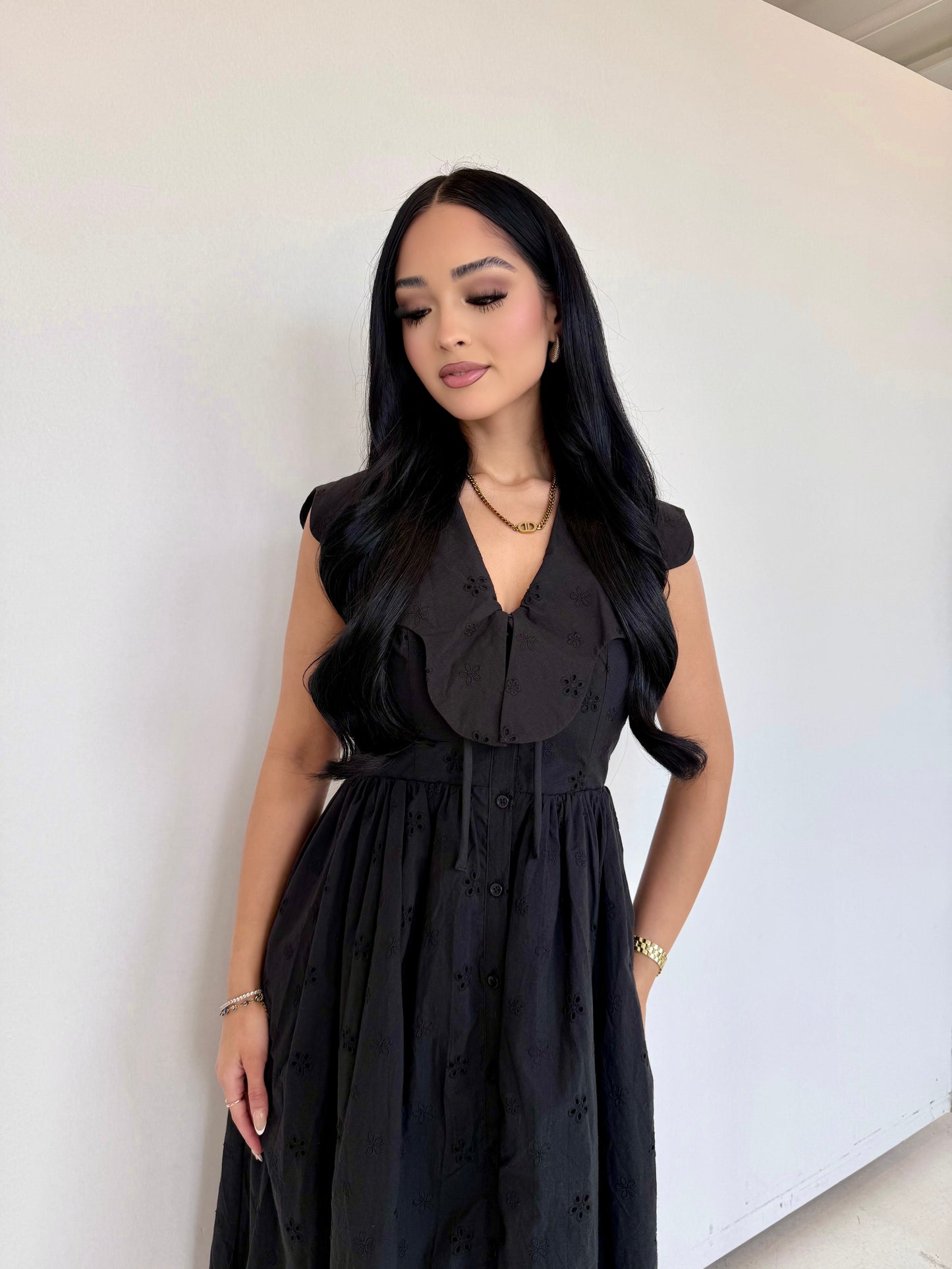 Scallop collar midi dress