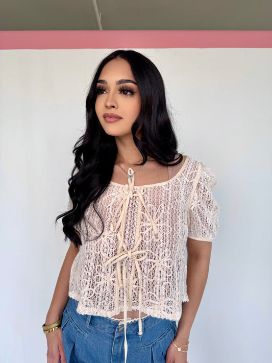 Acariñame crochet lace blouse