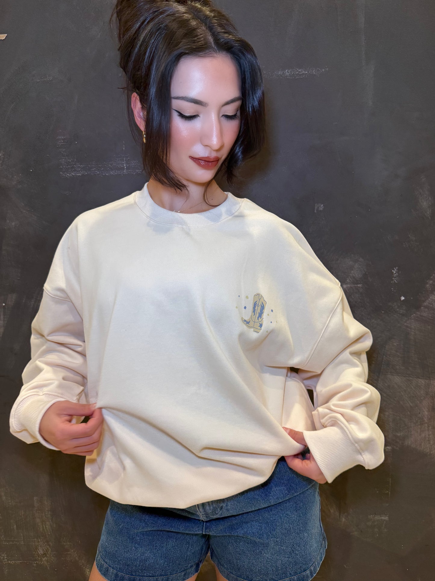 Take me to the rodeo crew neck