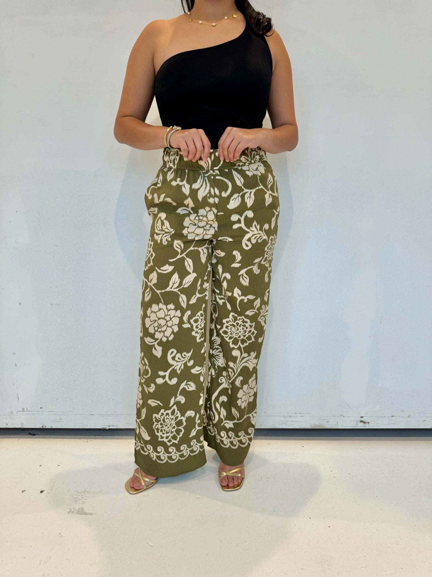 alivia cropped pants