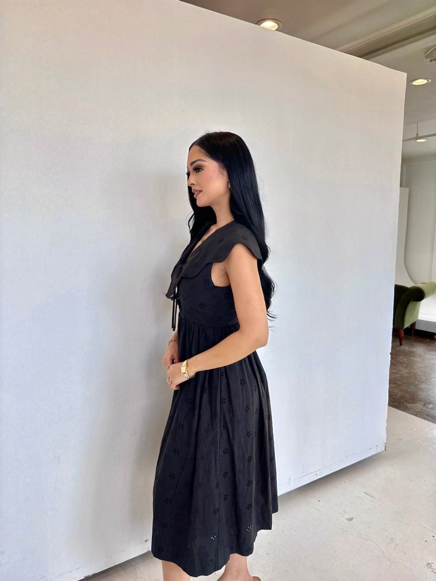 Scallop collar midi dress