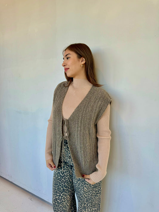 Debora cable knit vest