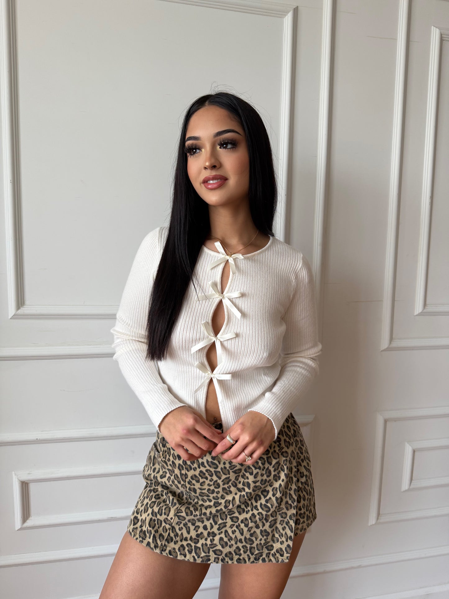 Sharia long sleeve bow top-white