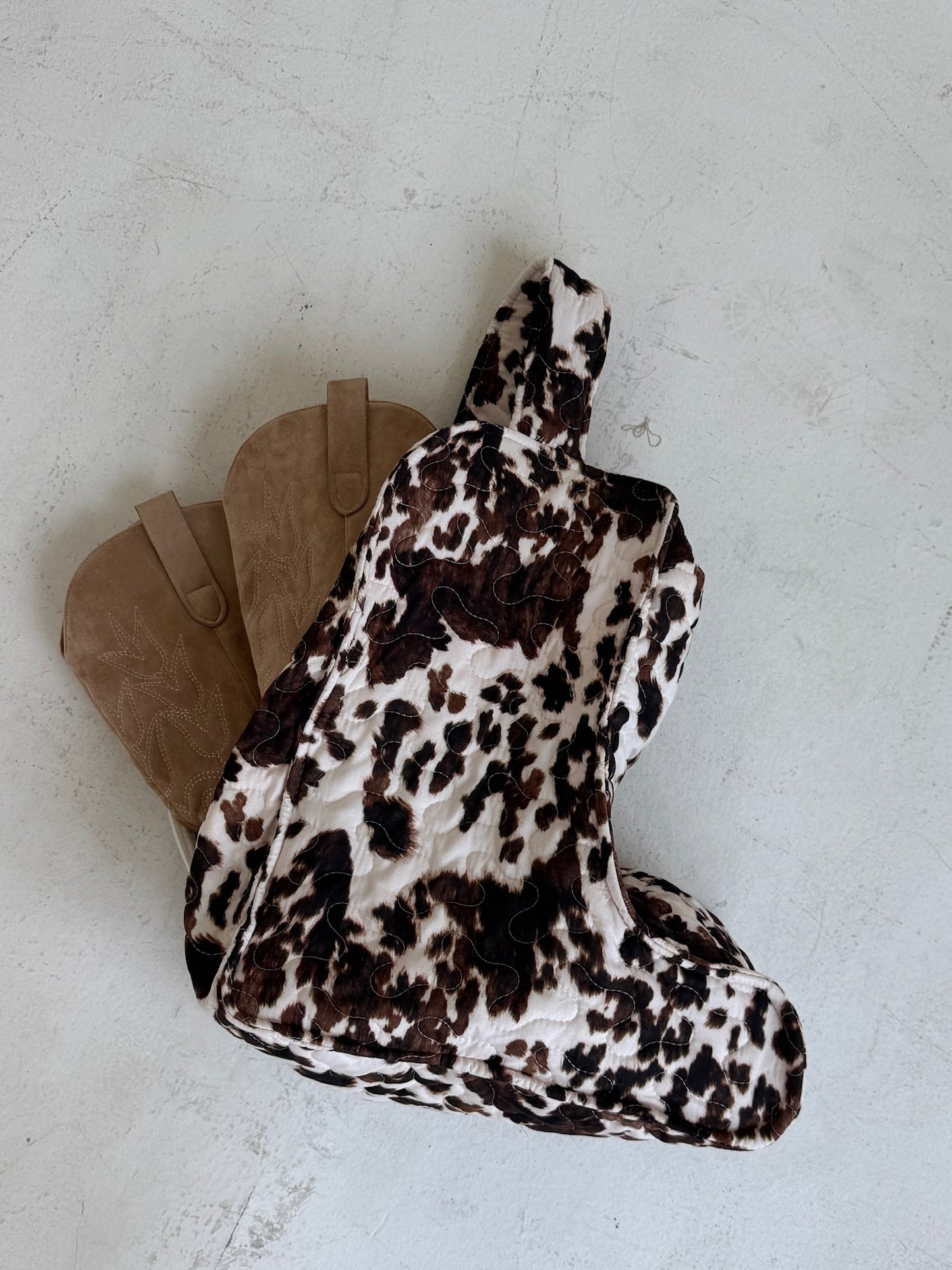 Bella hide brown quilted boot bag