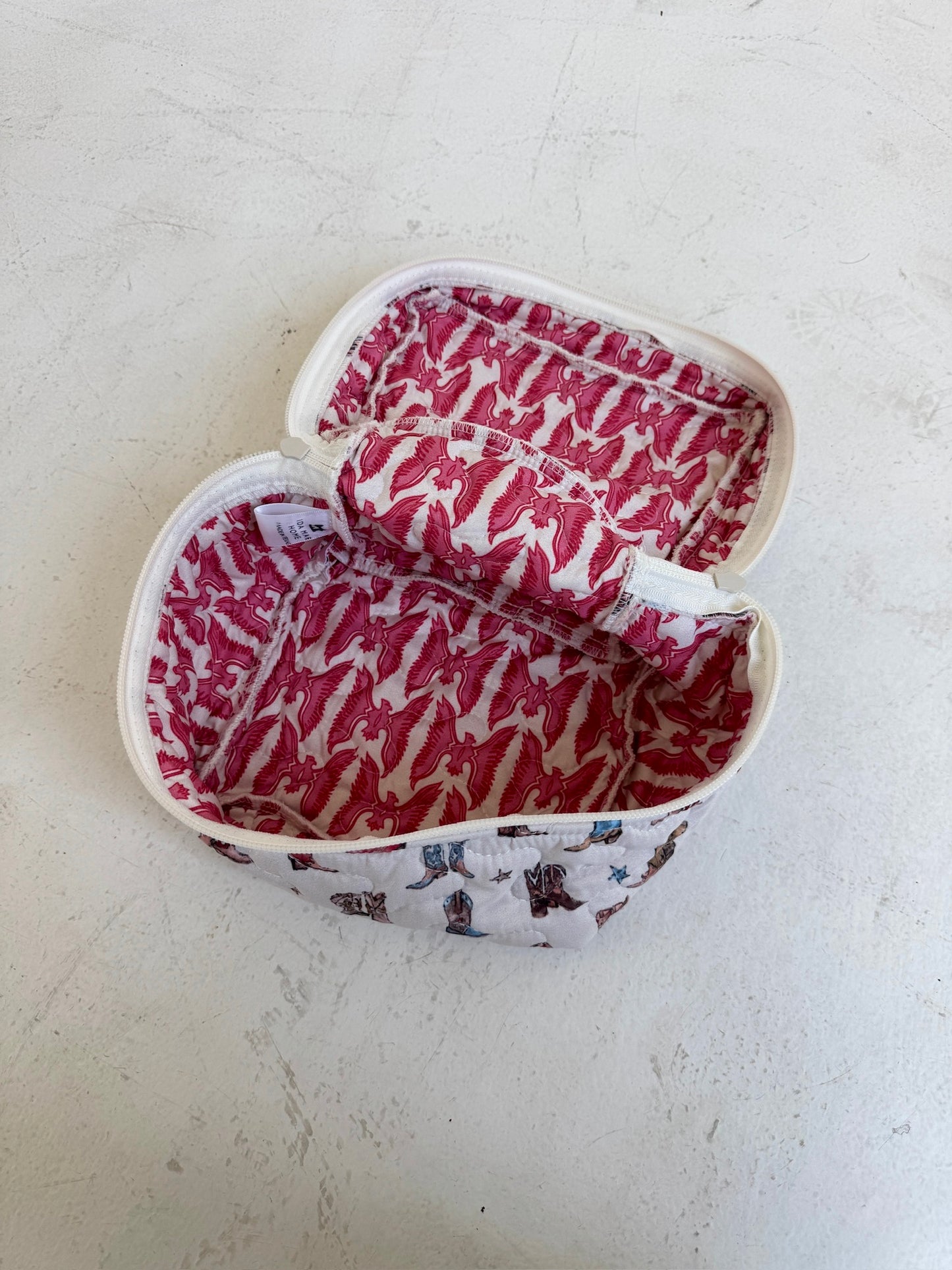 Thunderbird boots sand quilted case