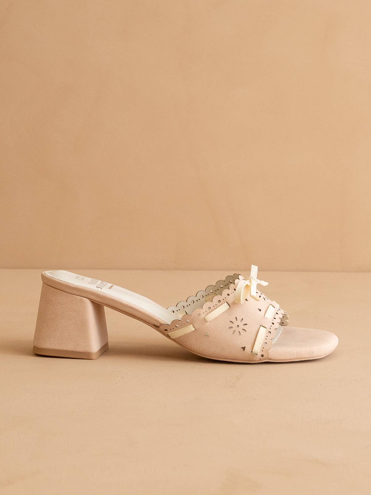 The Breda Blush | Sweet low heel sandal