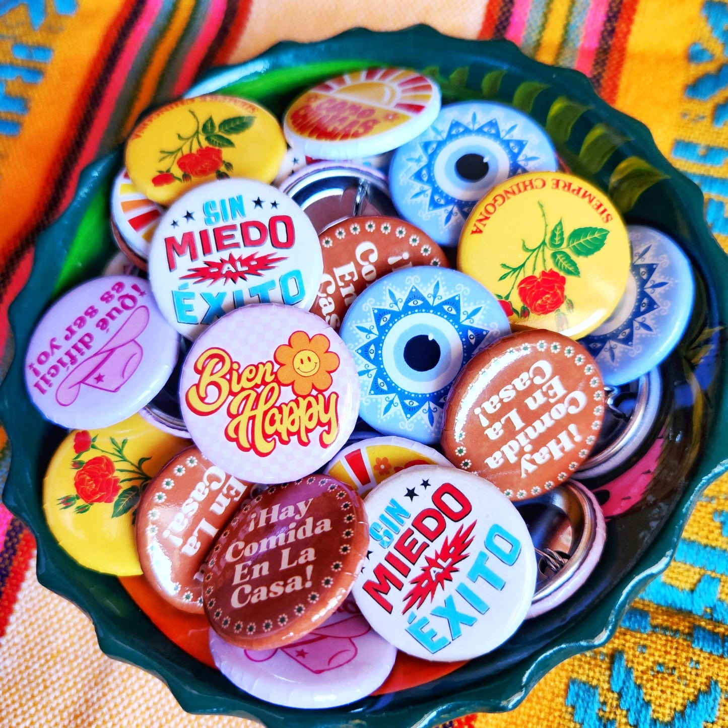 Como Chingas Pin-Back Button